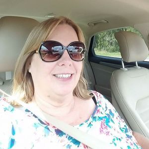 Meet your Posher, Lynda d